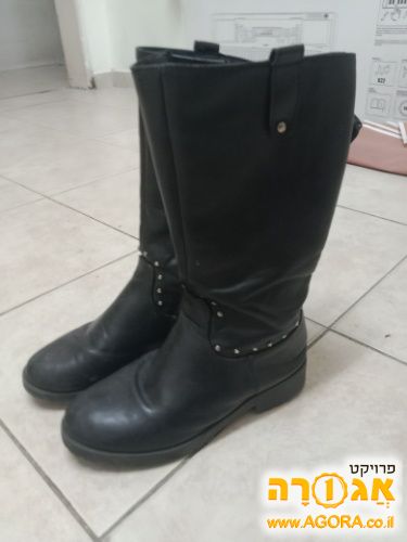 מגפיים