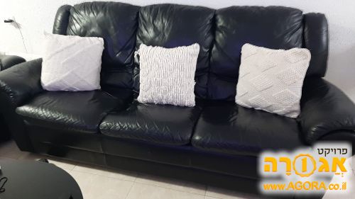 סלון עור 2+ 3 מושבים במצב טוב