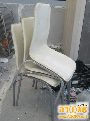 כסאות
