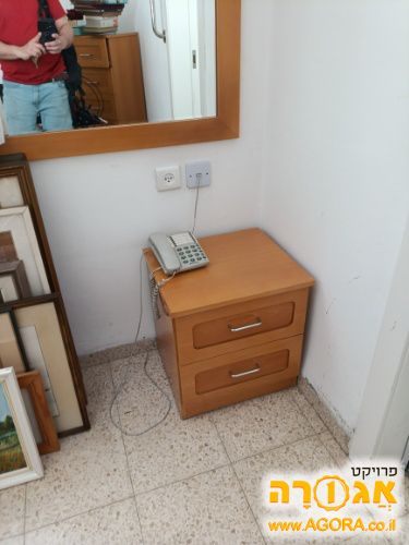 שידת שינה