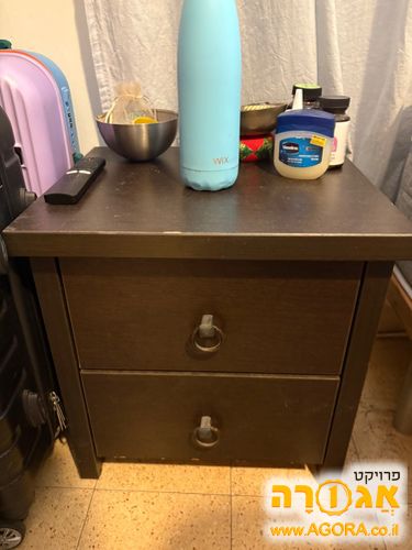זוג שידות לילה