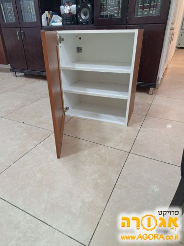 ארונית