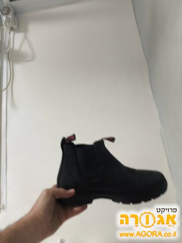 נעליים חדשות- מגף אוסטרלי (חברת new)