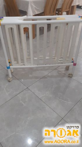 עריסה לתינוק