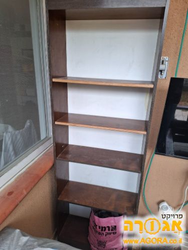 ארון ספרים