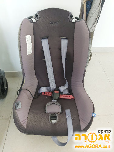 כסא בטיחות לרכב