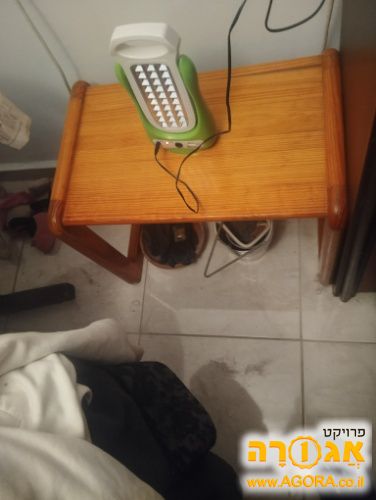 שולחן קטן