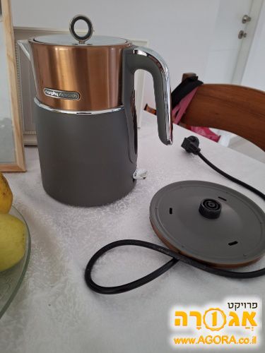 קומקום חשמלי
