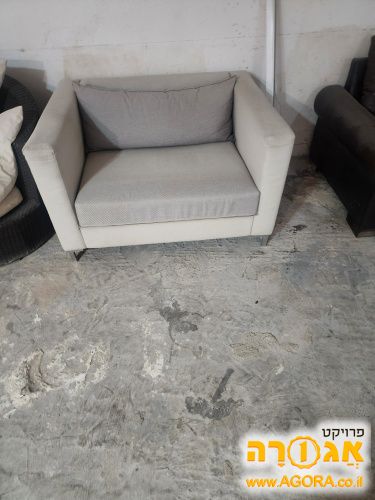 כורסא דו מושבית