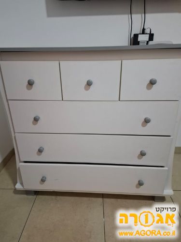 שידת החתלה
