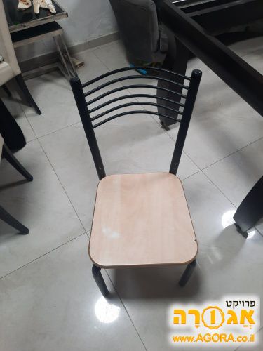 3 כסאות לפינת אוכל