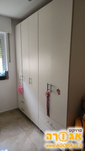 ארון קיר