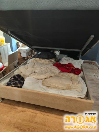 מיטה זוגית מתכווננת