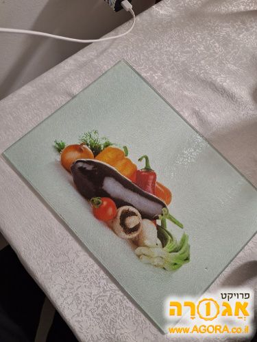 קרש חיתוך מזכוכית