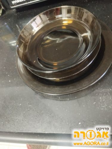 סט צלחות