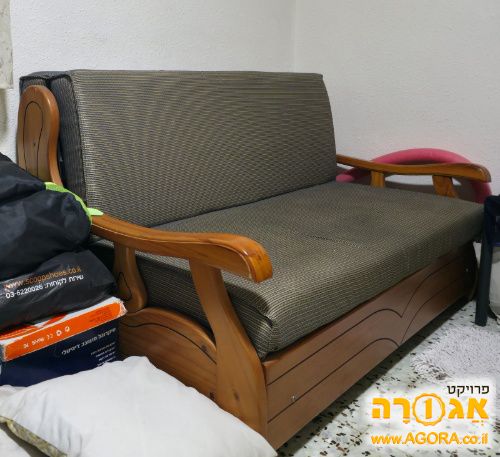 ספת ארוח נפתחת למיטה זוגית