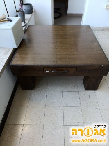 שולחן