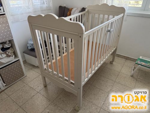 מיטת תינוק