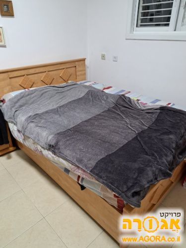 מיטה זוגית