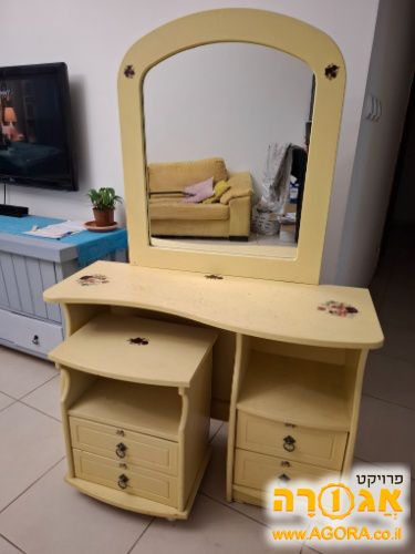 שידת טואלט