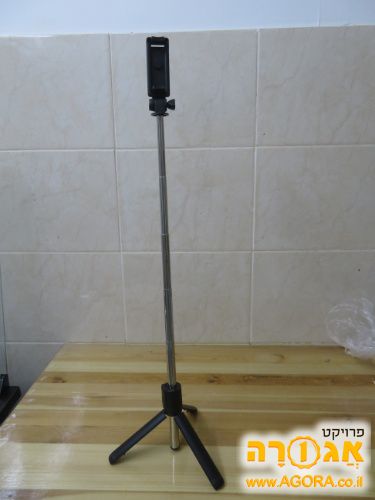 חצובת מוט סלפי עם שלט (בלוטוס)