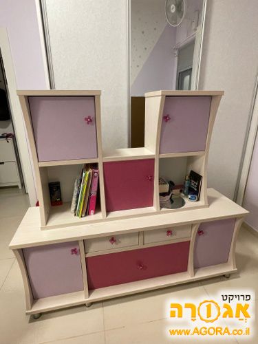 כוורת ושידה לחדר ילדים