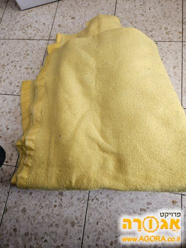 שמיכות צמר