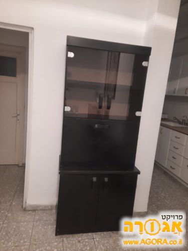 מזנון ויטרינה שחור