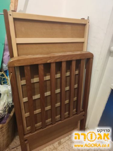מיטת תינוק