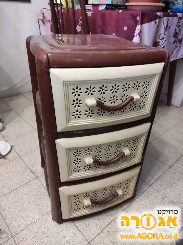 שידת פלסטיק