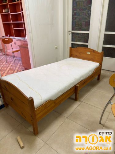 מיטת יחיד