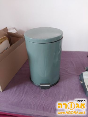 פח אשפה בינוני עם פדל