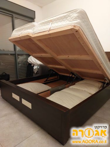 מיטה זוגית יהודית