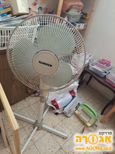מאוורר על עמוד