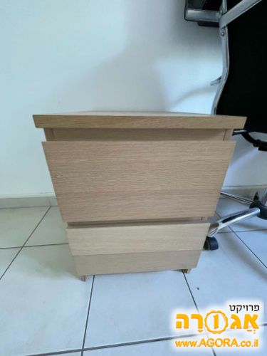 שידת צד איקאה