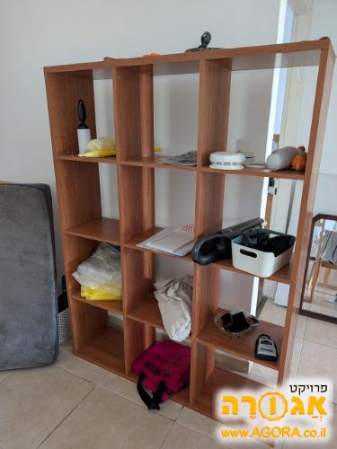 כוורות דורש חלק אחורי