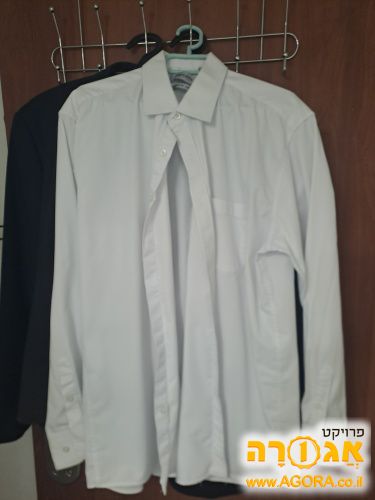 חולצות לבנות לגבר