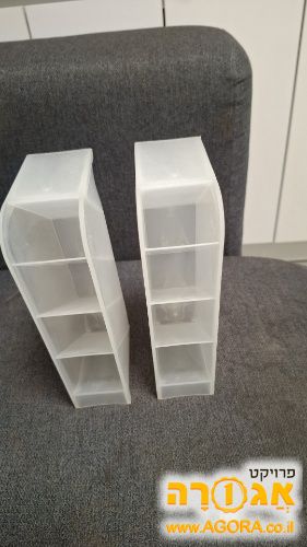מתקני פלסטיק לאחסון ציוד משרדי