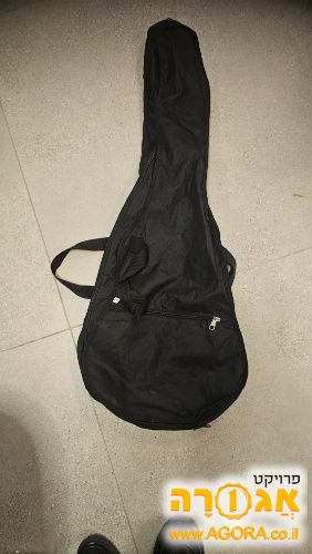 נרתיק לגיטרה קטנה -בינונית