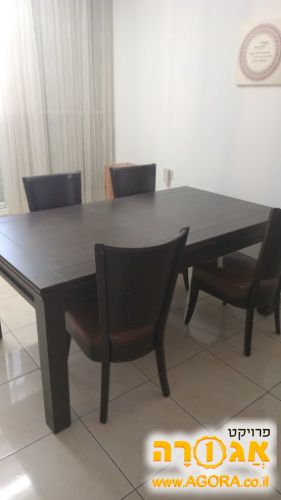 שולחן אוכל +4 כסאות