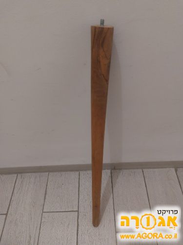 רגל עץ לדלפק/שולחן