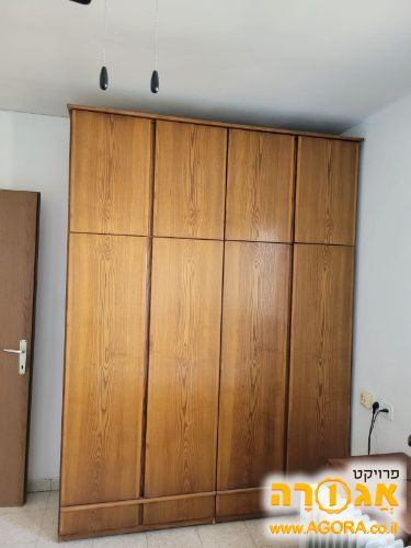 ארון בגדים