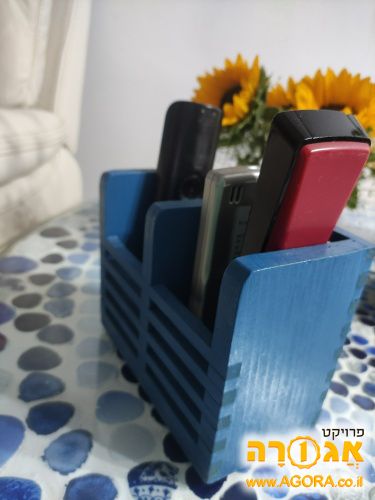 מתקן לשלטים