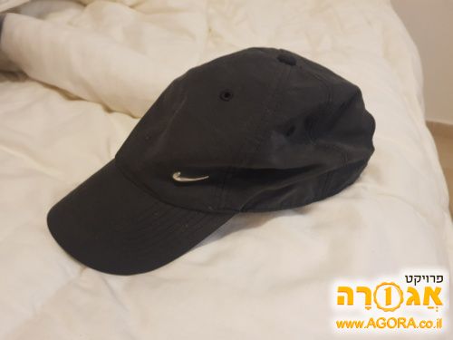 כובע מצחיה שחור של חברת Nike