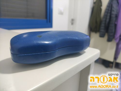 נרתיק למשקפיים