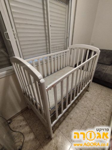 מיטת תינוק