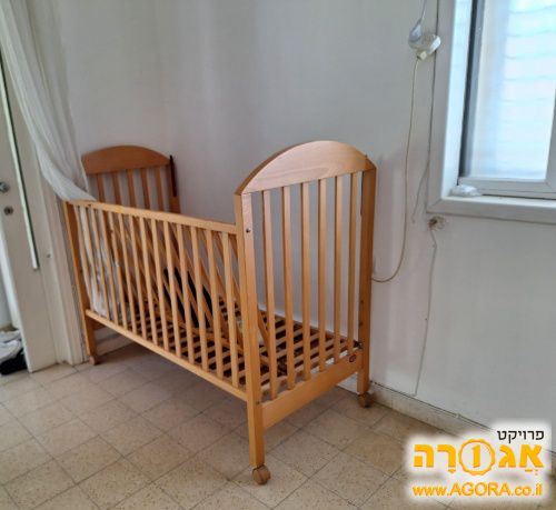 מיטת תינוק
