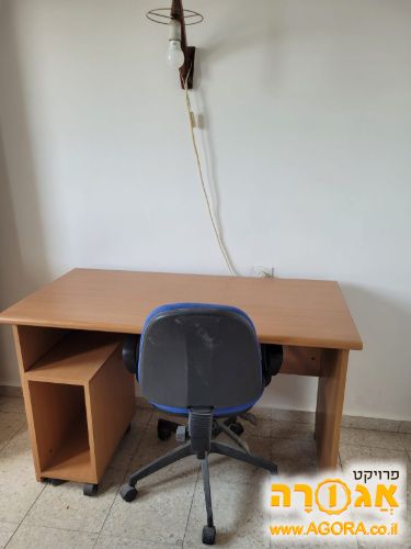 שולחן מחשב + כיסא מחשב