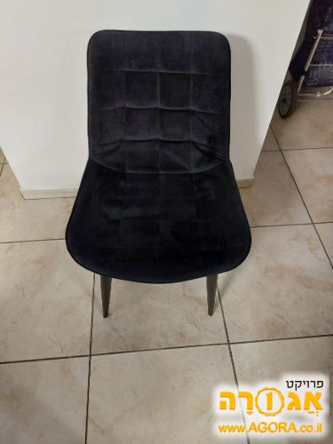 כסא פינת אוכל