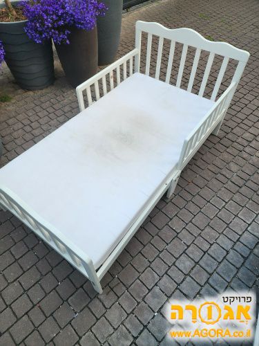 מיטת מעבר לילדים